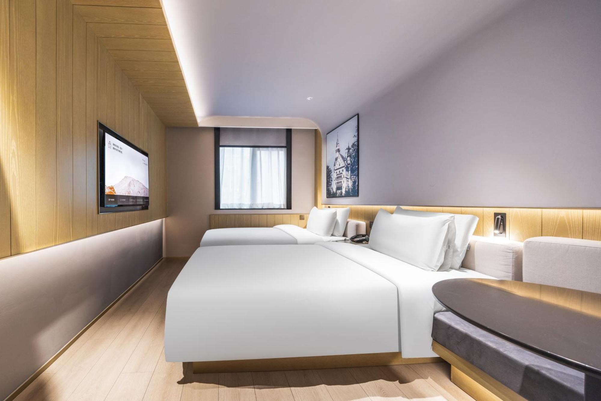 Atour X Hotel The Bund East Nanjing Road Shanghai Exterior photo